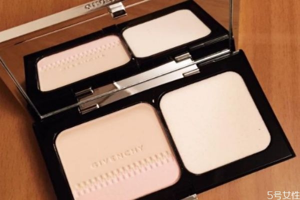 粉餅的粉撲怎么存放不發(fā)霉 粉撲有霉點(diǎn)怎么清洗 粉餅的粉撲怎么存放不發(fā)霉 粉撲有霉點(diǎn)怎么清洗