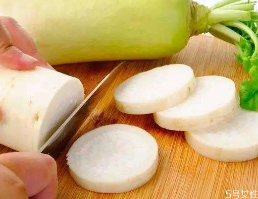 蘿卜熬水需要多長(zhǎng)時(shí)間 蘿卜熬水用什么蘿卜 蘿卜熬水需要多長(zhǎng)時(shí)間 蘿卜熬水用什么蘿卜