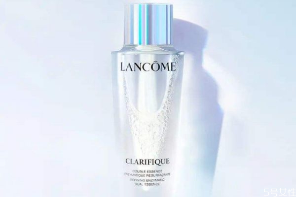 蘭蔻極光水可以當(dāng)爽膚水嗎 蘭蔻極光水能每天用嗎 蘭蔻極光水可以當(dāng)爽膚水嗎 蘭蔻極光水能每天用嗎