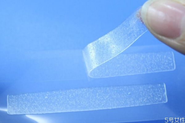 美白牙貼怎么用 美白牙貼有用嗎 美白牙貼怎么用 美白牙貼有用嗎