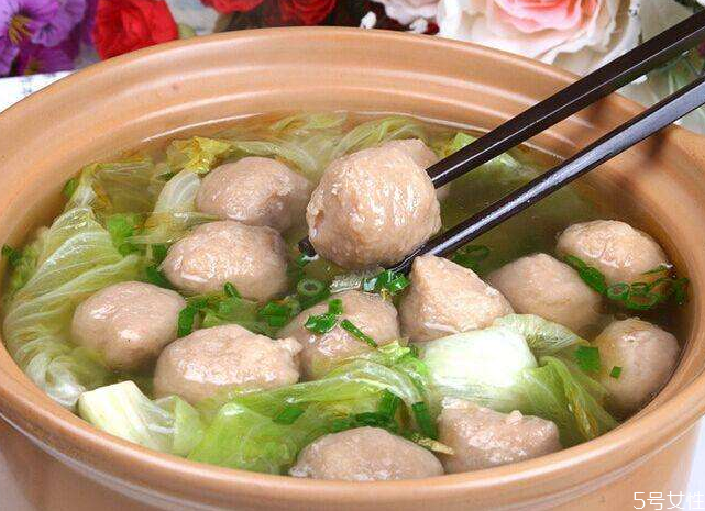 火鍋丸子怎么炒著吃 火鍋丸子炒之前需要煮嗎 火鍋丸子怎么炒著吃 火鍋丸子炒之前需要煮嗎