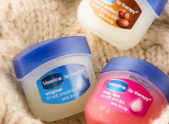 凡士林的保質(zhì)期是多久 凡士林過期還能用嗎 凡士林的保質(zhì)期是多久 凡士林過期還能用嗎
