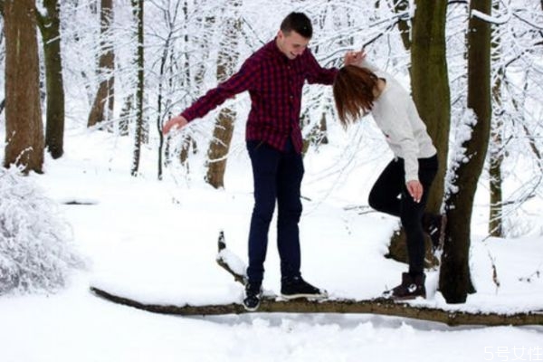 男生絕情分手能復(fù)合嗎 前任回頭只有兩種情況 男生絕情分手能復(fù)合嗎 前任回頭只有兩種情況