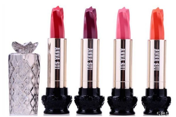 變色唇膏能涂著睡覺嗎 涂唇膏的正確步驟 變色唇膏能涂著睡覺嗎 涂唇膏的正確步驟