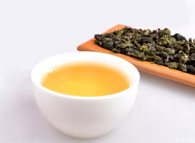 烏龍茶怎么泡才正確 烏龍茶和普洱茶哪個(gè)減肥效果好 烏龍茶怎么泡才正確 烏龍茶和普洱茶哪個(gè)減肥效果好