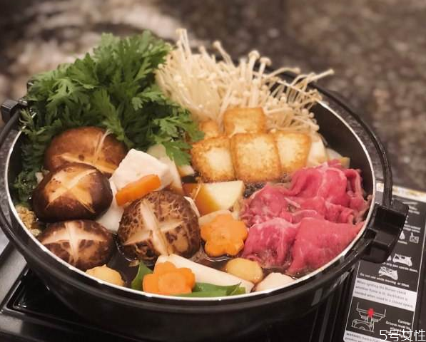 壽喜鍋的湯底怎么調(diào) 壽喜鍋的正確吃法 壽喜鍋的湯底怎么調(diào) 壽喜鍋的正確吃法