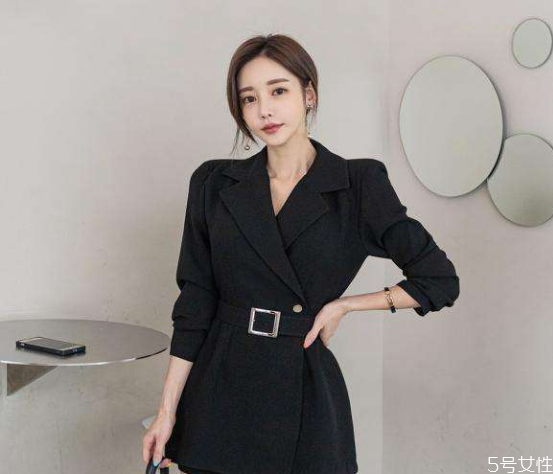 西裝款式如何挑選 西裝搭配法則 西裝款式如何挑選 西裝搭配法則