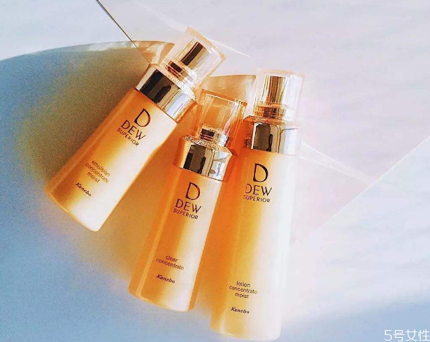 每天只擦水乳會(huì)怎么樣 水沒(méi)有了可以只涂乳嗎