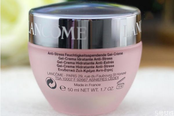 面霜主要起到什么作用 面霜的效果是什么 面霜主要起到什么作用 面霜的效果是什么