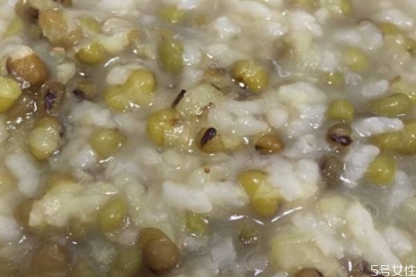 綠豆粥要煮多久 綠豆粥能和紅豆一起煮嗎 綠豆粥要煮多久 綠豆粥能和紅豆一起煮嗎