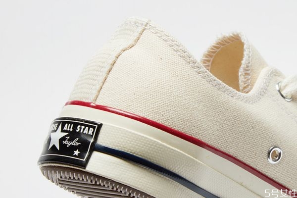 ?匡威帆布鞋怎么保養(yǎng) 匡威帆布鞋為什么貴