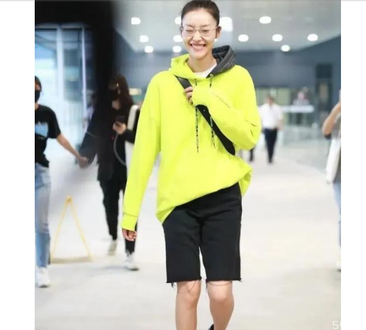 小腿粗怎樣穿裙子 腿粗女生怎么選裙子 小腿粗怎樣穿裙子 腿粗女生怎么選裙子