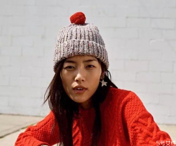 頭大適合戴毛線帽嗎 大頭戴什么帽子好看 頭大適合戴毛線帽嗎 大頭戴什么帽子好看