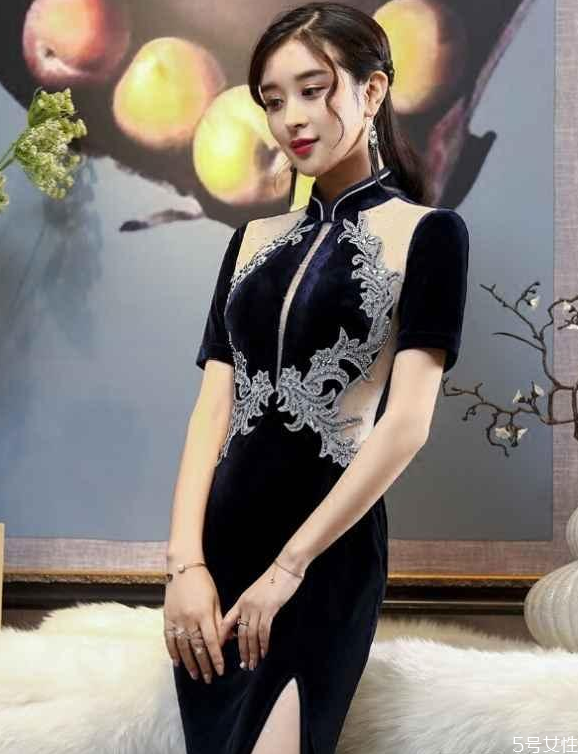 冬天的旗袍有哪些款式 冬天旗袍的三種搭配 冬天的旗袍有哪些款式 冬天旗袍的三種搭配