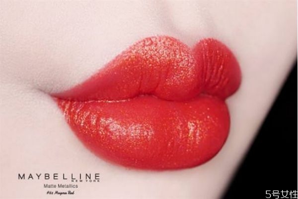 口紅超過三年還能用嗎 抹了過期的口紅會怎樣 口紅超過三年還能用嗎 抹了過期的口紅會怎樣