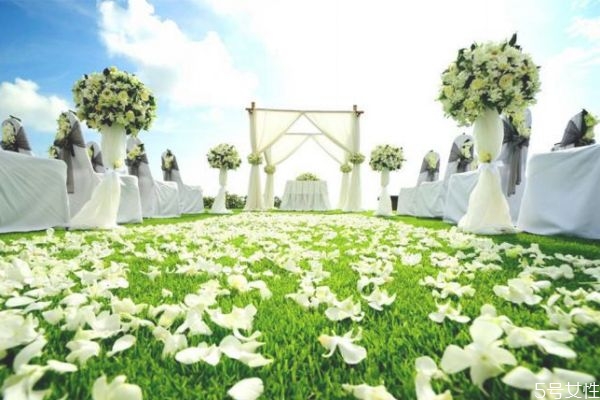 男人死心的表現(xiàn)有哪些 男人這幾個表現(xiàn)是在等你說分手 男人死心的表現(xiàn)有哪些 男人這幾個表現(xiàn)是在等你說分手