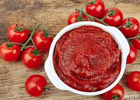 番茄沙司可以當(dāng)番茄醬用嗎 番茄醬和番茄沙司哪個(gè)好吃 番茄沙司可以當(dāng)番茄醬用嗎 番茄醬和番茄沙司哪個(gè)好吃