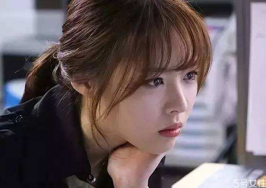 發(fā)質硬怎么留劉海 發(fā)質硬劉海很翹怎么辦 發(fā)質硬怎么留劉海 發(fā)質硬劉海很翹怎么辦