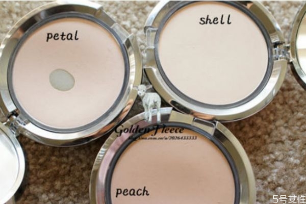 香緹卡粉餅色號怎么選 香緹卡粉餅使用技巧 香緹卡粉餅色號怎么選 香緹卡粉餅使用技巧