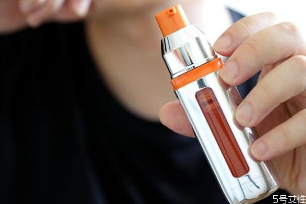 珀萊雅雙抗精華多久用完 珀萊雅雙抗精華保質期 珀萊雅雙抗精華多久用完 珀萊雅雙抗精華保質期