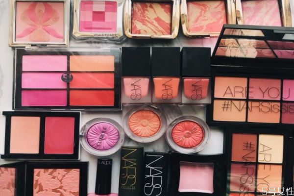 腮紅4年了還能用嗎 如何判斷腮紅過期 腮紅4年了還能用嗎 如何判斷腮紅過期