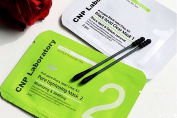 黑頭不擠會自己消失嗎 黑頭產(chǎn)生的原因 黑頭不擠會自己消失嗎 黑頭產(chǎn)生的原因