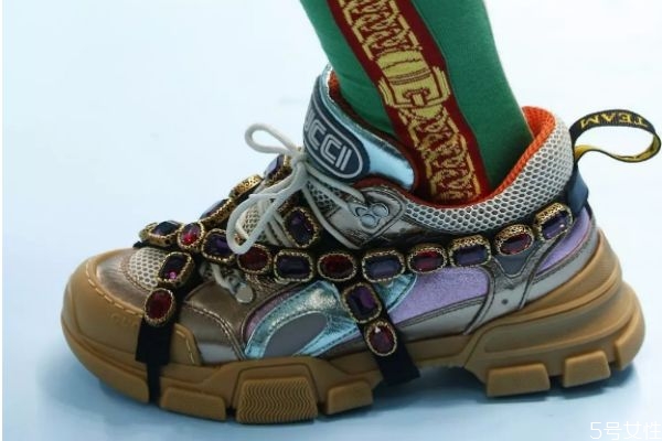 老爹鞋原版是什么牌子 老爹鞋最早誰(shuí)家出的