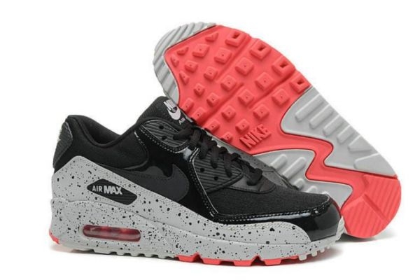 運(yùn)動(dòng)鞋后跟里面磨破了怎么修補(bǔ) 運(yùn)動(dòng)鞋內(nèi)襯破了怎么辦 運(yùn)動(dòng)鞋后跟里面磨破了怎么修補(bǔ) 運(yùn)動(dòng)鞋內(nèi)襯破了怎么辦