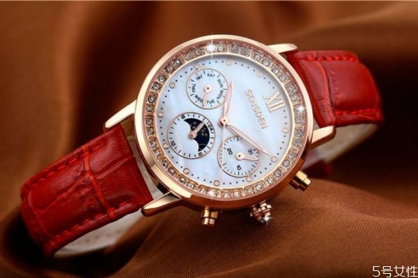 為什么手表里面有霧氣 表里面有霧氣怎么辦 為什么手表里面有霧氣 表里面有霧氣怎么辦