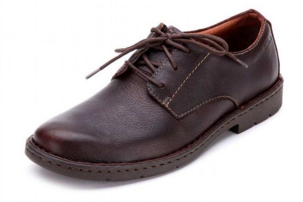 皮鞋磨腳怎么辦 皮鞋臟了怎么辦 皮鞋磨腳怎么辦 皮鞋臟了怎么辦