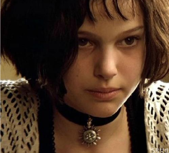 choker怎么戴 choker的正確戴法 choker怎么戴 choker的正確戴法