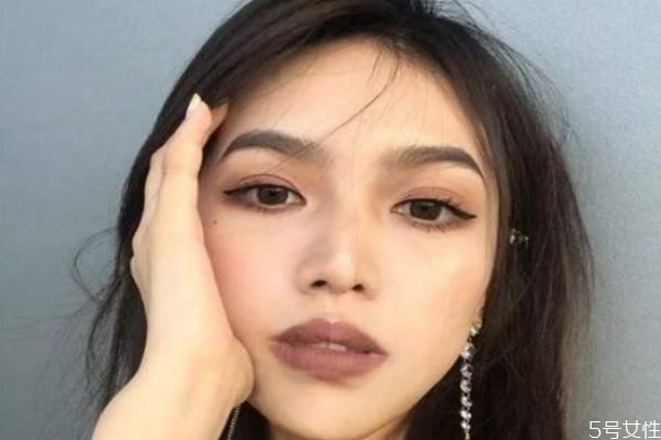 歐美眉型適合什么人 歐美風(fēng)妝容教程 歐美眉型適合什么人 歐美風(fēng)妝容教程