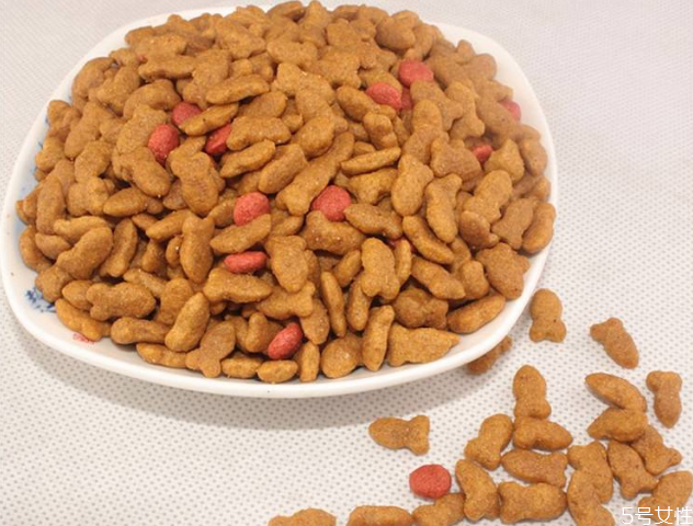 貓咪不吃貓糧怎么辦 貓會(huì)挑食把自己餓死嗎 貓咪不吃貓糧怎么辦 貓會(huì)挑食把自己餓死嗎