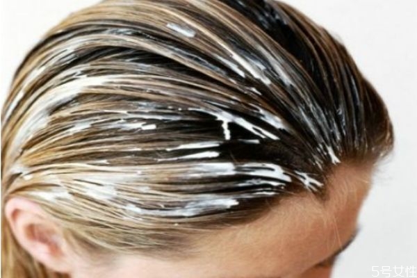 做柔順幾天可以洗頭發(fā) 做完柔順之后的禁忌 做柔順幾天可以洗頭發(fā) 做完柔順之后的禁忌