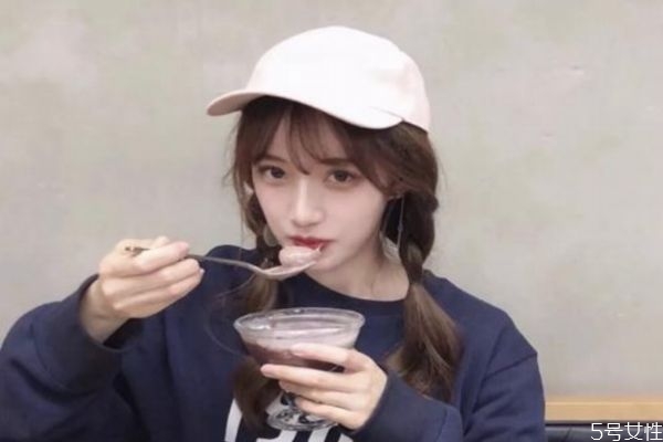 網(wǎng)戀動心了怎么辦 網(wǎng)戀動心了表現(xiàn) 網(wǎng)戀動心了怎么辦 網(wǎng)戀動心了表現(xiàn)