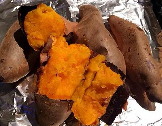 微波爐烤紅薯會(huì)爆炸嗎 微波爐烤紅薯炸了是怎么回事 微波爐烤紅薯會(huì)爆炸嗎 微波爐烤紅薯炸了是怎么回事