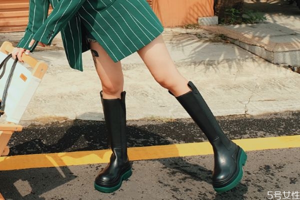腿粗的女生怎么選靴子 什么腿型不適合騎士靴 腿粗的女生怎么選靴子 什么腿型不適合騎士靴