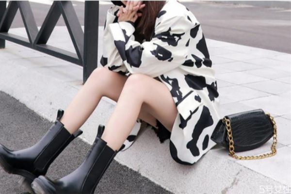 腿粗的女生怎么選靴子 什么腿型不適合騎士靴 腿粗的女生怎么選靴子 什么腿型不適合騎士靴