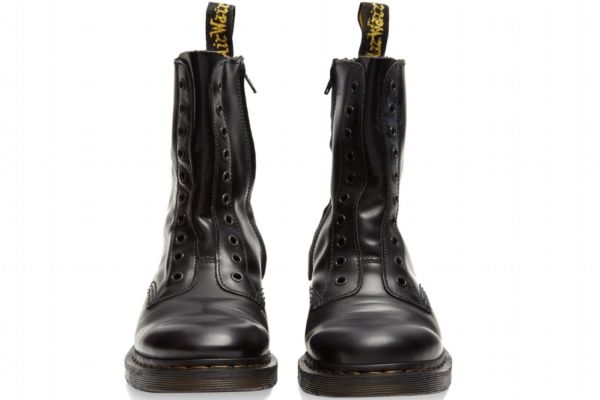 馬丁靴里面掉色正常嗎 馬丁靴里面掉色還能穿嗎 馬丁靴里面掉色正常嗎 馬丁靴里面掉色還能穿嗎