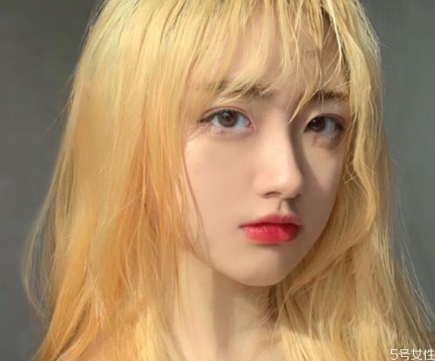 漂頭發(fā)需要多長(zhǎng)時(shí)間 漂頭發(fā)當(dāng)天可以染嗎 漂頭發(fā)需要多長(zhǎng)時(shí)間 漂頭發(fā)當(dāng)天可以染嗎