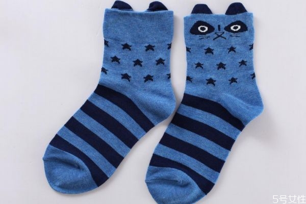 襪子洗不干凈怎么辦 襪子可以和衣服一起洗嗎 襪子洗不干凈怎么辦 襪子可以和衣服一起洗嗎