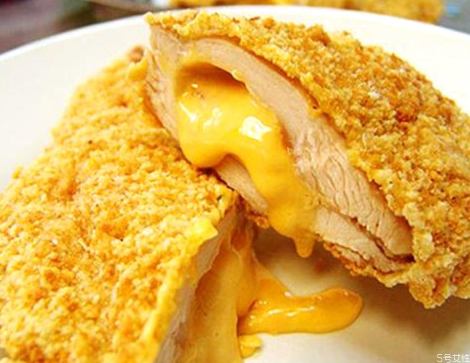 爆漿芝士雞排好吃嗎 爆漿雞排和普通雞排哪個(gè)好吃 爆漿芝士雞排好吃嗎 爆漿雞排和普通雞排哪個(gè)好吃