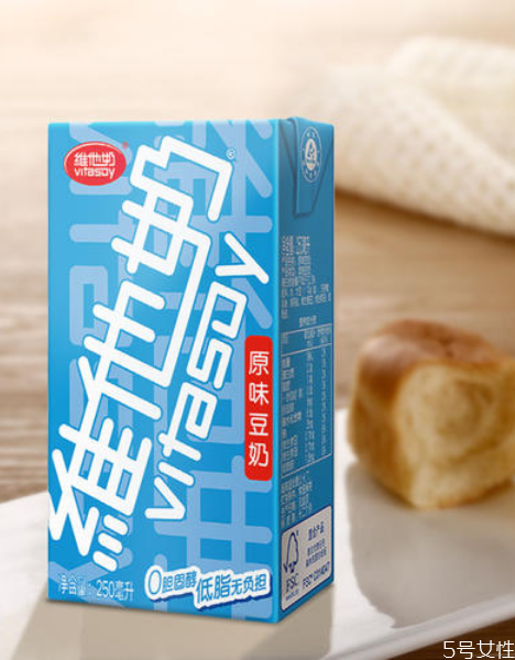 維他奶是豆奶還是飲料 維他奶可以經(jīng)常喝嗎 維他奶是豆奶還是飲料 維他奶可以經(jīng)常喝嗎