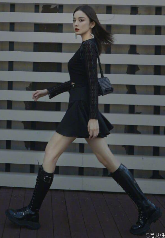 騎士靴怎么搭配衣服 騎士靴怎么搭配顯氣質(zhì) 騎士靴怎么搭配衣服 騎士靴怎么搭配顯氣質(zhì)