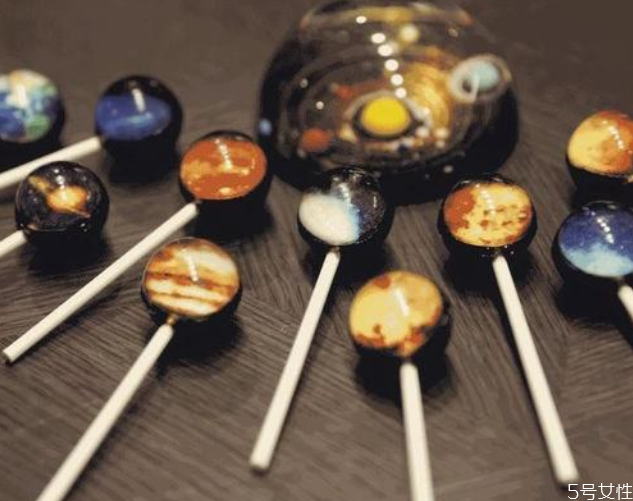 星空棒棒糖哪個(gè)牌子是正品 星空棒棒糖為什么那么貴 星空棒棒糖哪個(gè)牌子是正品 星空棒棒糖為什么那么貴