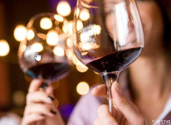 喝酒心跳加速有危險(xiǎn)嗎 酒后心跳加速怎么緩解 喝酒心跳加速有危險(xiǎn)嗎 酒后心跳加速怎么緩解
