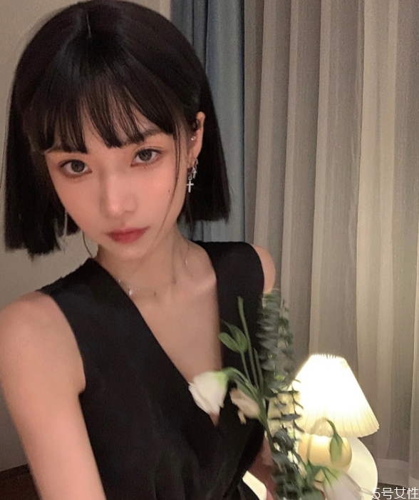 氛圍感美女發(fā)型 2020最流行的發(fā)型 氛圍感美女發(fā)型 2020最流行的發(fā)型