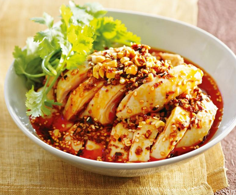 口水雞為什么那么黃 口水雞怎樣做才會發(fā)黃 口水雞為什么那么黃 口水雞怎樣做才會發(fā)黃