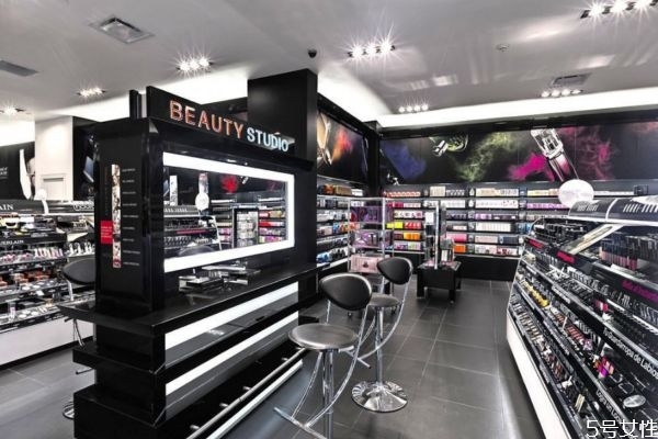 絲芙蘭官網(wǎng)和門(mén)店區(qū)別 絲芙蘭和專(zhuān)柜的區(qū)別