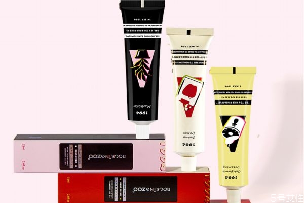 搖滾動(dòng)物園護(hù)手霜怎么樣 搖滾動(dòng)物園護(hù)手霜哪個(gè)好聞 搖滾動(dòng)物園護(hù)手霜怎么樣 搖滾動(dòng)物園護(hù)手霜哪個(gè)好聞